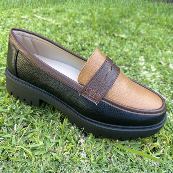 Mens Black and Tan Round Toe Slip On Loafer