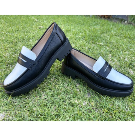 Men's Black/White Round Toe Slip-On Loafer